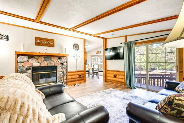 Fire Pit: Family-friendly Cabin In Gillett! - How, WI