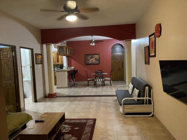 Na foto é possível ver o objeto Le Quad - One Bedroom & Studio Apt - Private, Spacious & Secured localizado na cidade de Pembroke Hall.