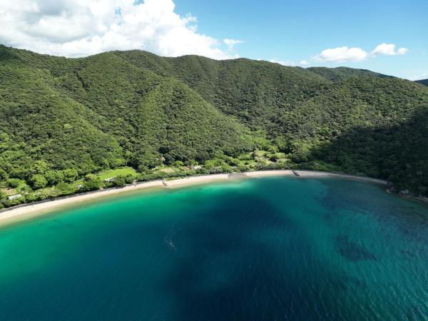 Фотография 6: 海が目の前の秘境にある癒しの宿めぐりて