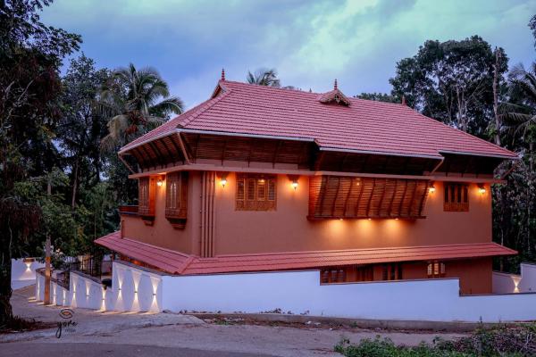 Op de foto is het object Paithrukam house , Luxury earthy homestay te zien, gelegen in de stad Mananthavady.