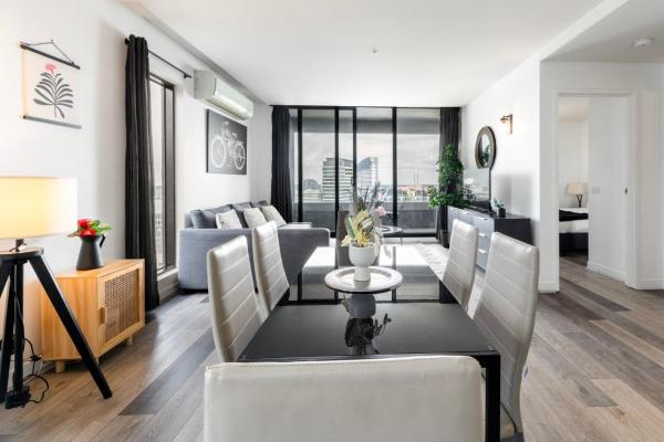 Stylish Spencer St Cbd Stay - Pool, Gym & Parking - Tottenham