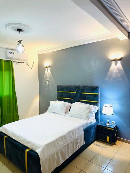 KJM Home, Douala