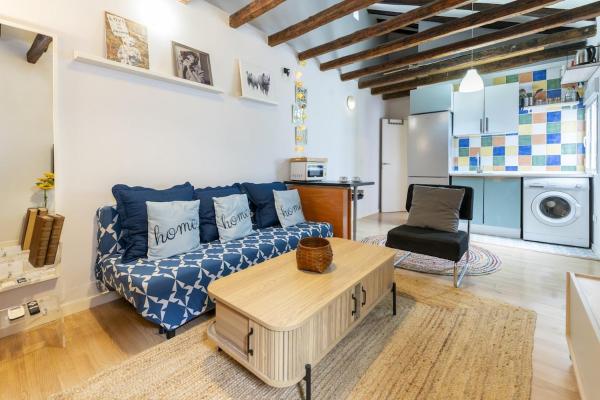 Temporary 2-bedroom apartment in Madrid Centro AMP96, Madrid