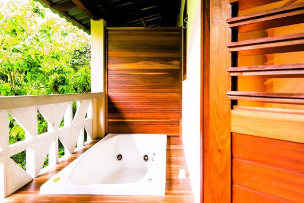På billedet ses objektet #1 Flat das Oliveiras Pipa Private Jacuzzi and AR beliggende i byen Pipa.