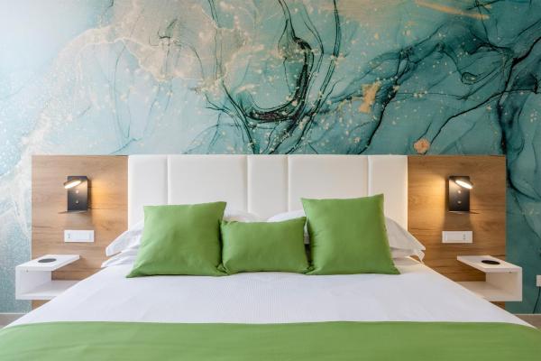Na fotografii je vidět objekt Julia's Boutique Rooms nacházející se ve městě Palermo.