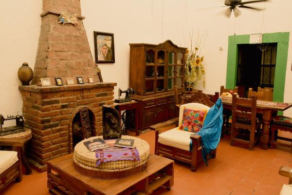 På billedet ses objektet La casa de colores de Valentina beliggende i byen Aguascalientes.