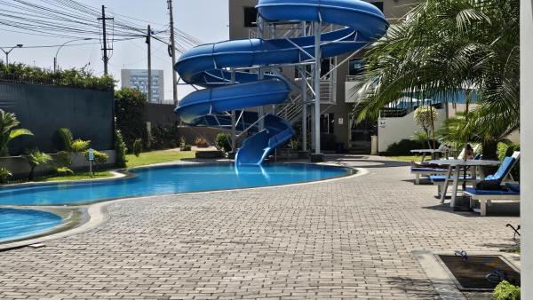 A la foto es mostra l'objecte Apartamento de 3 dormitorios frente a plaza San Miguel con Piscina situat a la ciutat de Lima.