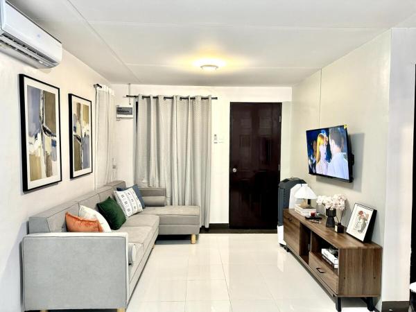 En la foto se muestra el objeto Cozy 3BR Bungalow House with Netflix & Games ubicado en la ciudad de Lobogan.