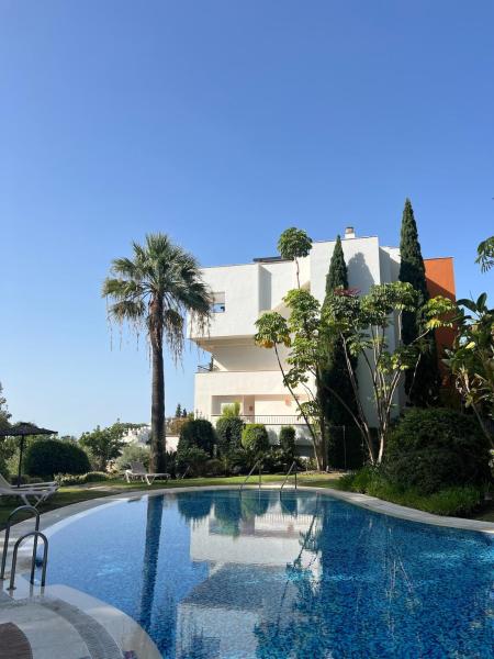 På billedet ses objektet Marbella,La Quinta,Golf,Piscina,Glamour,Mar,Vista,Encanto,Tranquilidad,Relax beliggende i byen Benahavís.