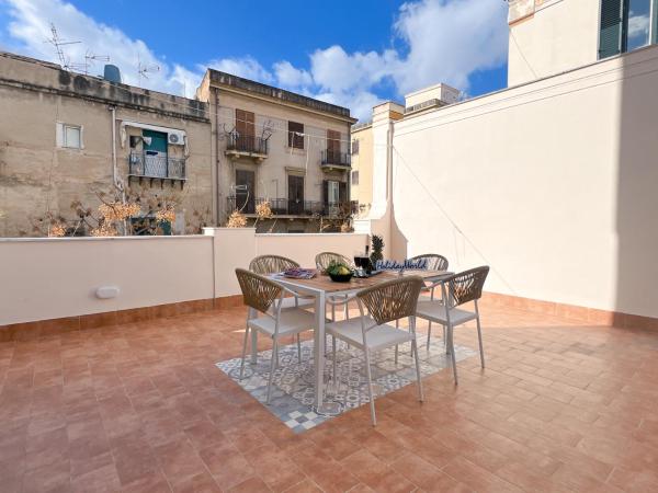 På bildet vises objektet La Casa del Marchingegno by Holiday World som ligger i byen Palermo.