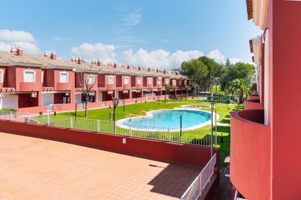 A la foto es mostra l'objecte Panther Home Islantilla Club situat a la ciutat de Lepe.