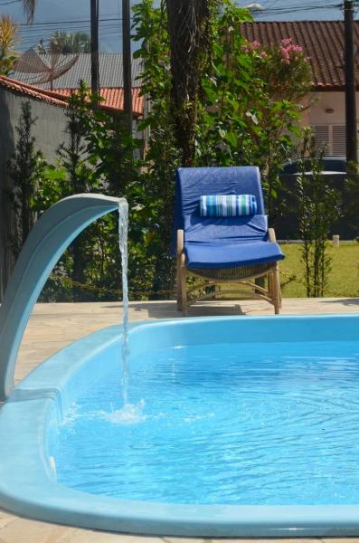 Auf dem Foto ist das Objekt Casa com piscina 500m da praia condomínio Morada da Praia in der Stadt Bertioga zu sehen.