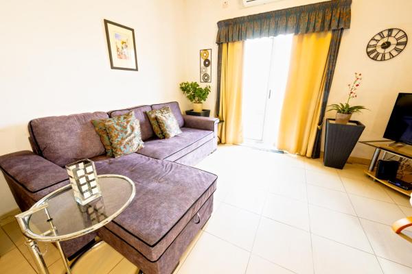 VIC- SEAFRONT Apartment, Sliema
