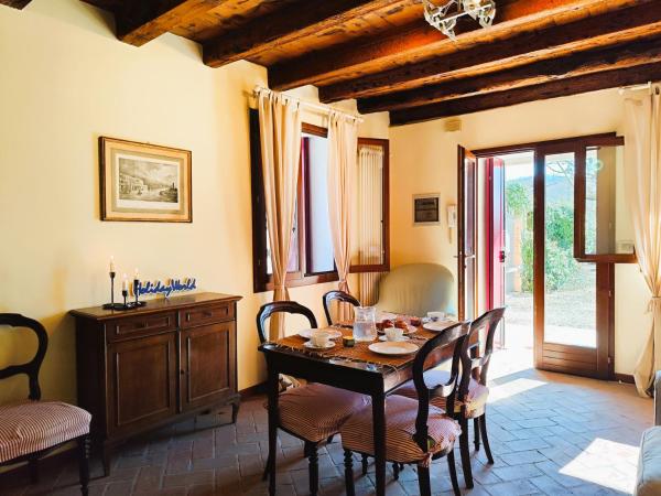 Na fotografii je vidět objekt Villa da Schio - Il Cedro by Holiday World nacházející se ve městě Castelgomberto.