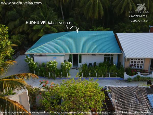 The photo shows the Hudhu Velaa located in the city of Baa Atoll.