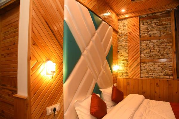 A la foto es mostra l'objecte Blissful Lodge situat a la ciutat de Banjār.