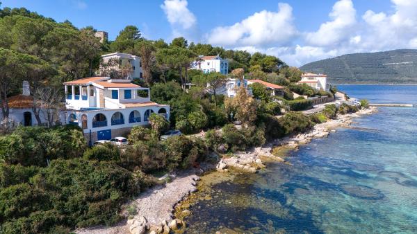 Στη φωτογραφία φαίνεται το αντικείμενο SARDINIA RE - Porto Conte Blue Bay που βρίσκεται στην πόλη Isola Foradada.