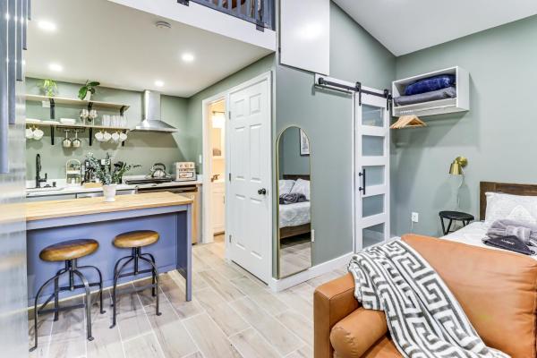 På bilden syns objektet 5 Mi to National Harbor Stylish Apt with Patio! som ligger i staden Hillcrest Heights.