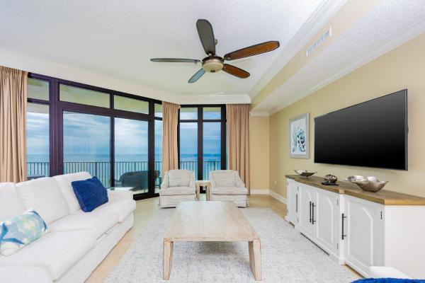 På billedet ses objektet Phoenix West 1003 condo beliggende i byen Orange Beach.