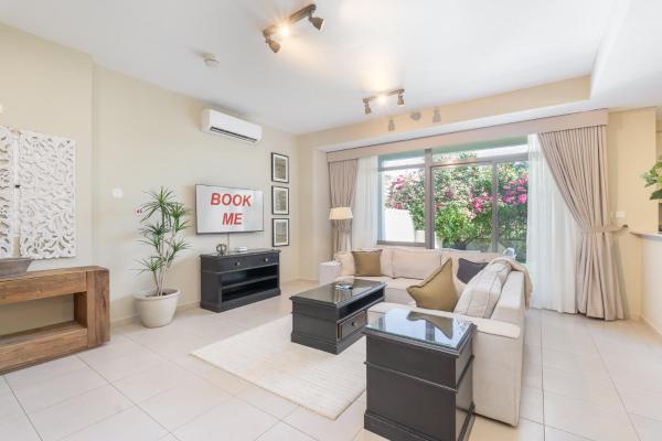 Elegant Villa Escape Perfect For Families - Dubai