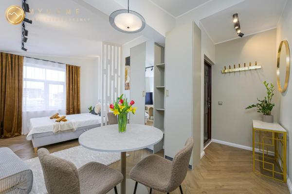 Cozy Old Town Apartment with Free Parking, AC & Kitchen, Tallinn