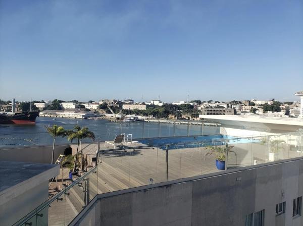 A la foto es mostra l'objecte Modern Colonial Water View situat a la ciutat de Calero.