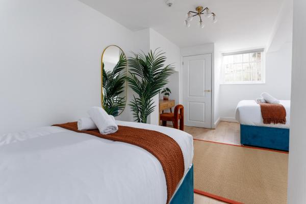 Foto 4: Flatzy - City Centre Mansion 2, Sleeps 22, 4 Baths