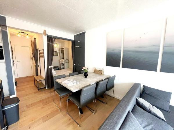 Kuva 9: Studio in Belgium near the Beach