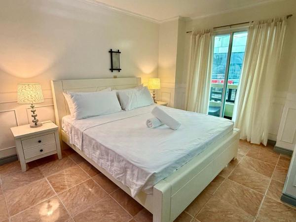 写真にはボラカイ市にあるBoracay Paradise Hotelが写っています。