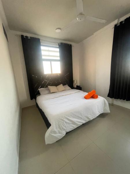Na fotografii je vidět objekt Entire apartment in Ajman UAE nacházející se ve městě Adžmán.