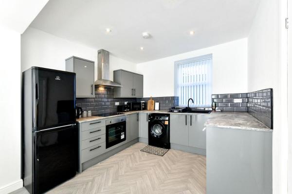 A la foto es mostra l'objecte Local City Centre 3 Bedroom House situat a la ciutat de Clydach.
