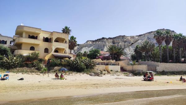 Στη φωτογραφία φαίνεται το αντικείμενο Villa Salemi Lido Rossello 3 που βρίσκεται στην πόλη Realmonte.
