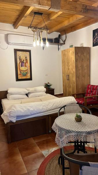 A la foto es mostra l'objecte לומינוס הגפן situat a la ciutat de Ḥurfeish.