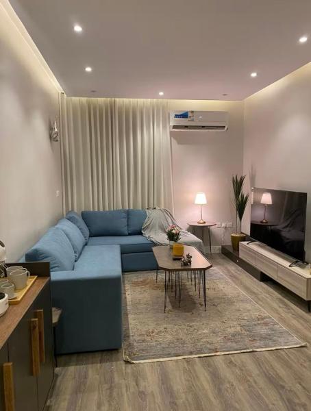 A la foto es mostra l'objecte غرفتين مودرن خلف البوليفارد b2 situat a la ciutat de Riad.