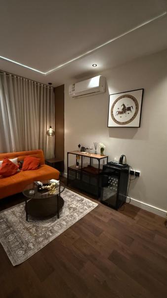 A la foto es mostra l'objecte استديوا انيق بطابع جميل ومريح بالملقا situat a la ciutat de Riad.