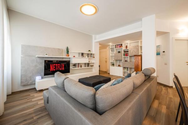 Guesthost - Casa Titus - Milan Linate Airport (LIN)