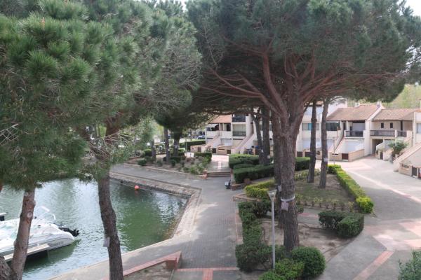 Les Capellans, Port D'attache - Saint-Cyprien