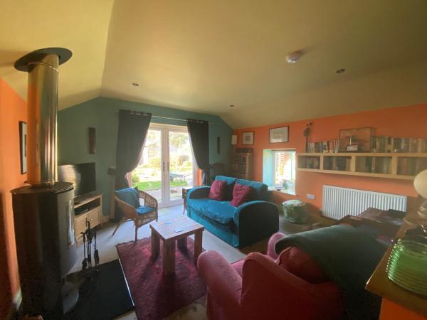A la foto es mostra l'objecte Cosy one-bedroom Cottage - Parking Pets situat a la ciutat de Thornhill.
