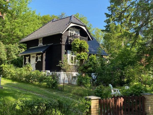 A la foto es mostra l'objecte Villa Lohengrin Zinnowitz situat a la ciutat de Zinnowitz.