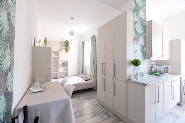 Kuva 1: BEM by Small Home Budapest