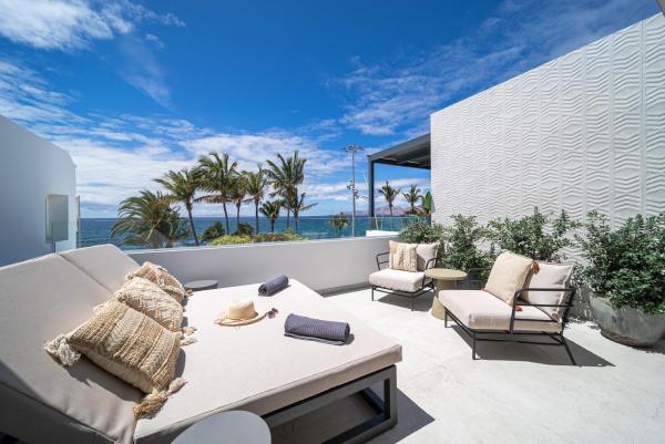 A la foto es mostra l'objecte Casa Serena situat a la ciutat de Tías.