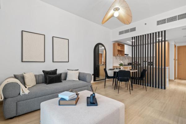 Bilde 1: 1BED in JVC by StayInHomes - 20 mins Business Bay - Parking - Pool -