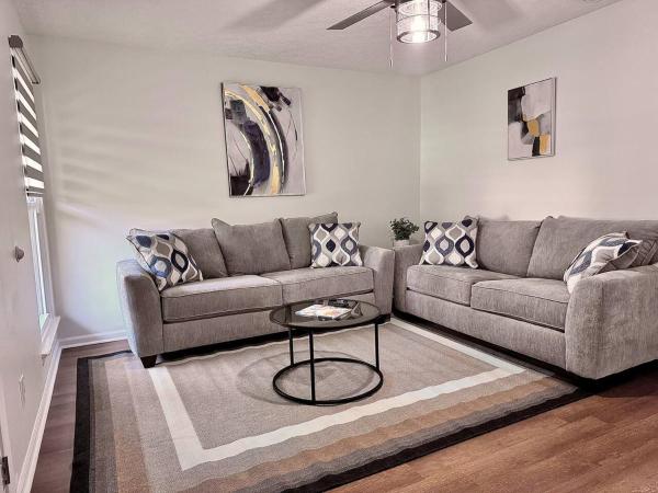 På bilden syns objektet Cozy New Modern On I-95 som ligger i staden Pooler.