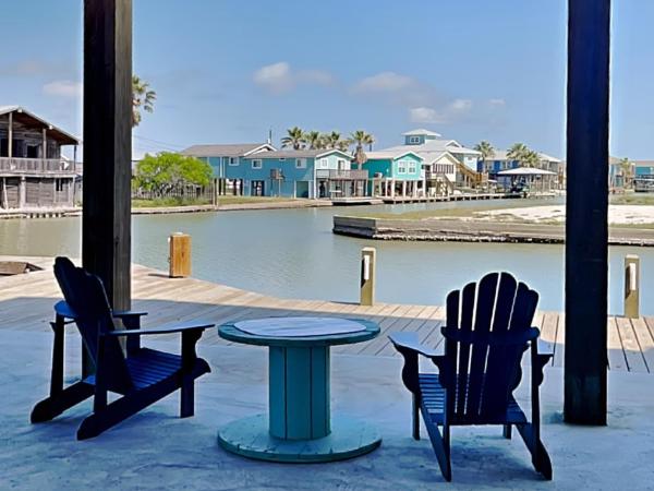 A la foto es mostra l'objecte The Salty Dog at Copano Bay situat a la ciutat de Lamar.