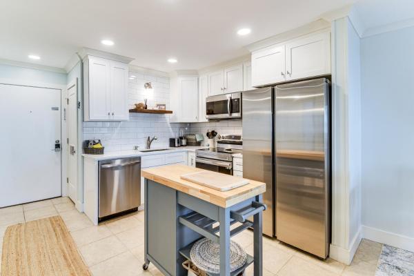 Billede 8: Beachfront Abode with Pool Access in Gulf Shores!