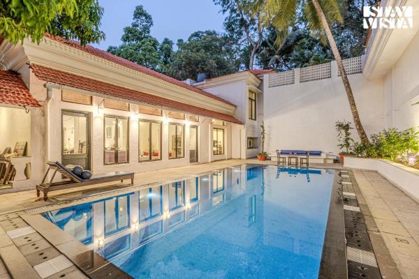 La Bougainvillea With Heritage Home With Complimentary Cook - Goa