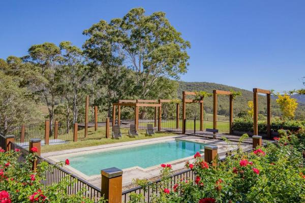 La Roseraie - Elegant Hunter Valley Vines Homestead - Paxton