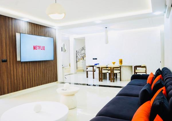 Na fotografii je vidět objekt Vaste duplex neuf modernes et raffiné nacházející se ve městě Marakéš.