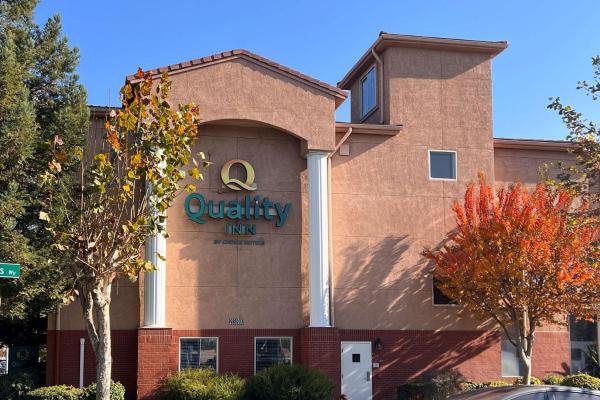 Kuvassa näkyy kohde Quality Inn San Jose Airport-Silicon Valley, joka sijaitsee kaupungissa Wayne.