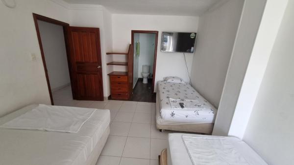 Habitación en el rodadero a solo pasos del mar, Gaira